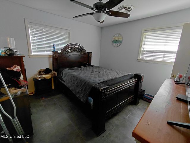 1443 Sheffield Drive, Jackson, MS 39211