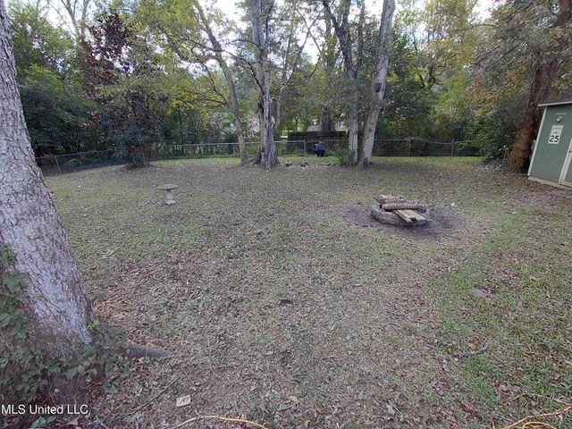 1443 Sheffield Drive, Jackson, MS 39211