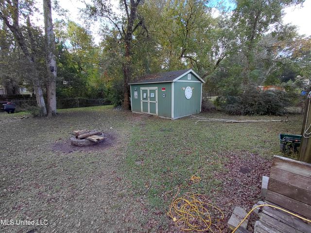 1443 Sheffield Drive, Jackson, MS 39211