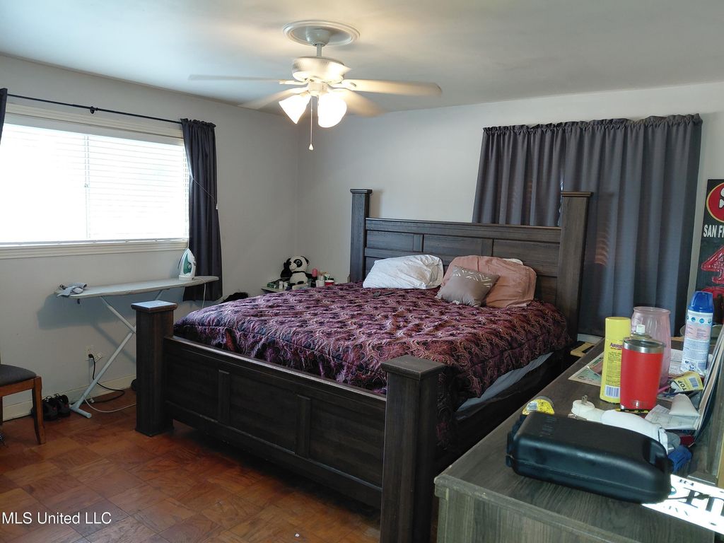 1443 Sheffield Drive, Jackson, MS 39211