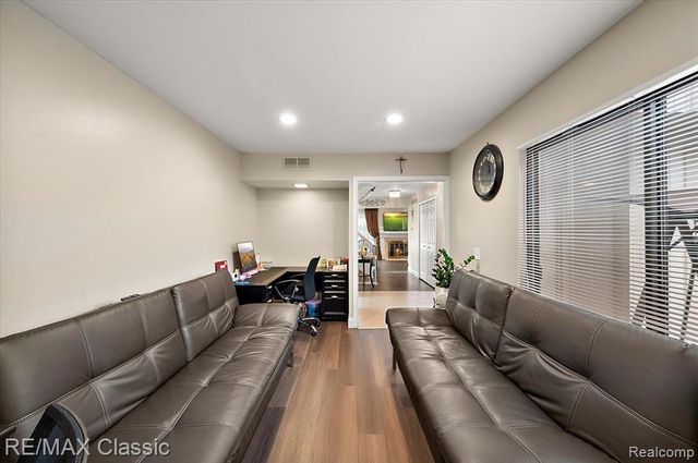 5318 Wright Way Wright Way, West Bloomfield, MI 48322