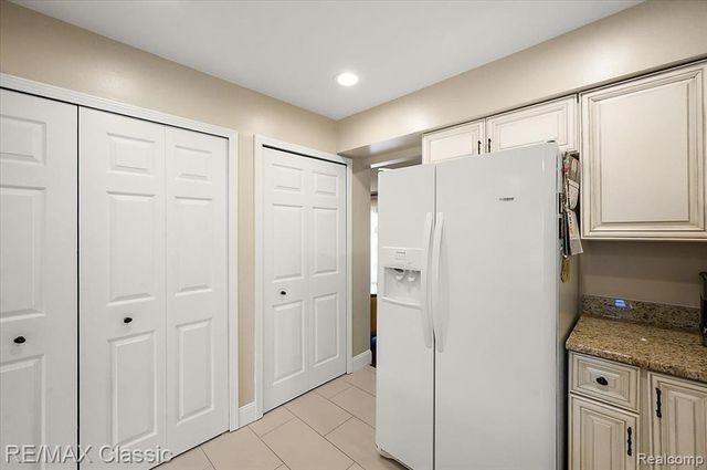 5318 Wright Way Wright Way, West Bloomfield, MI 48322
