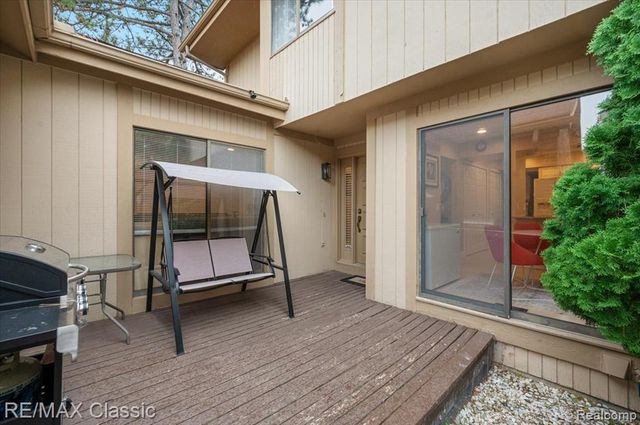 5318 Wright Way Wright Way, West Bloomfield, MI 48322