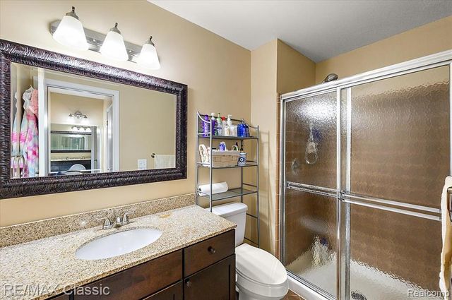 5318 Wright Way Wright Way, West Bloomfield, MI 48322