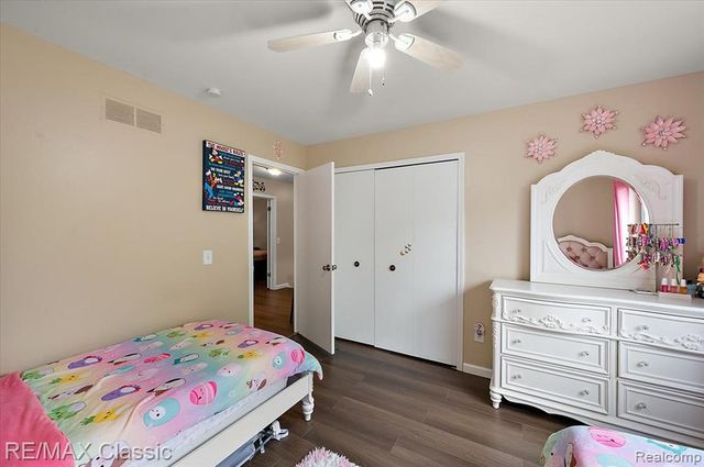 5318 Wright Way Wright Way, West Bloomfield, MI 48322