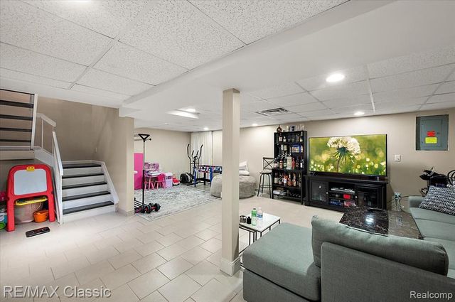 5318 Wright Way Wright Way, West Bloomfield, MI 48322