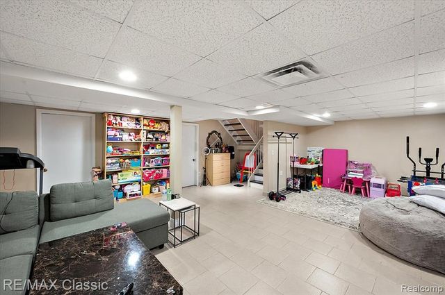 5318 Wright Way Wright Way, West Bloomfield, MI 48322