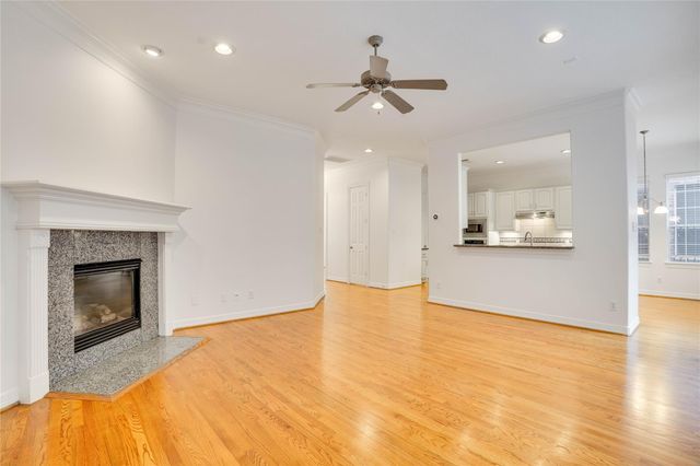 3015 W Park At Fairdale, Houston, TX 77057