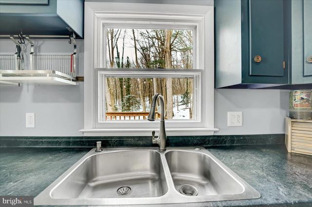 2120 N OAK LN, State College, PA 16803