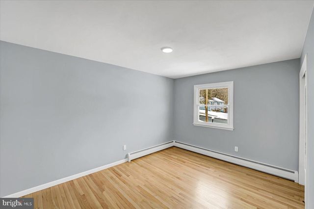 2120 N OAK LN, State College, PA 16803