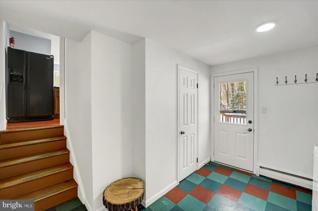 2120 N OAK LN, State College, PA 16803