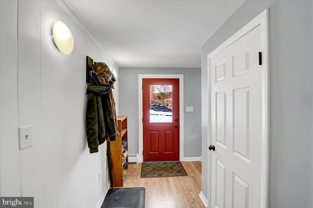 2120 N OAK LN, State College, PA 16803