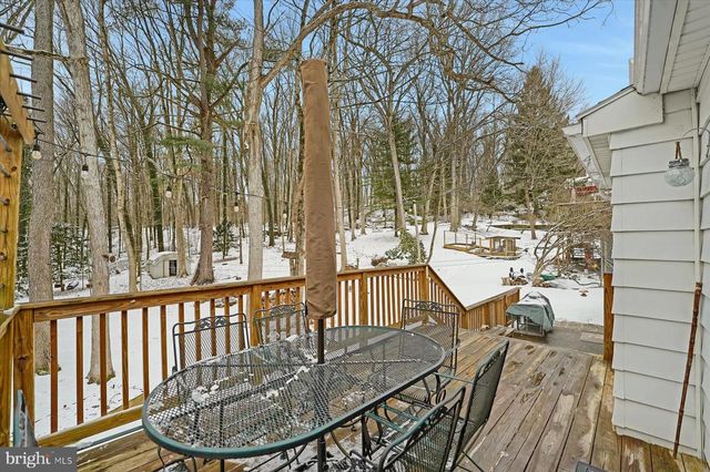 2120 N OAK LN, State College, PA 16803