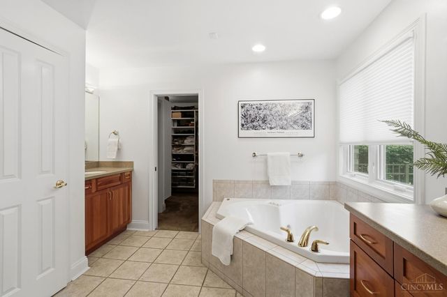 970 River Forest Drive, Hamilton Twp, OH 45039