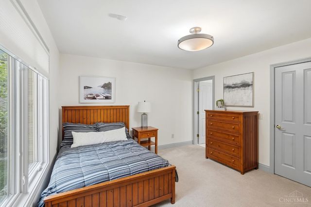 970 River Forest Drive, Hamilton Twp, OH 45039