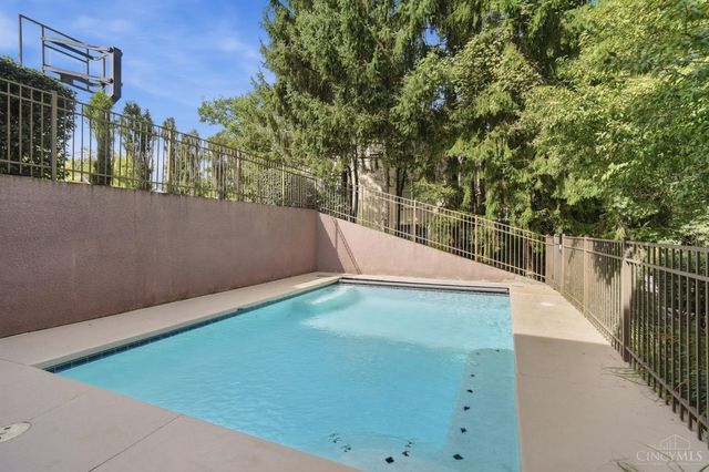 970 River Forest Drive, Hamilton Twp, OH 45039