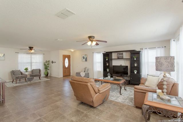 4014 Miho, San Antonio, TX 78223