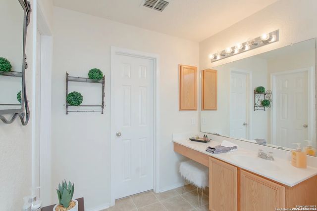 4014 Miho, San Antonio, TX 78223