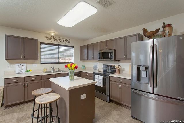 4014 Miho, San Antonio, TX 78223