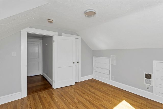 289 Holyoke Rd, Westfield, MA 01085