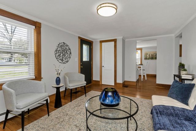 289 Holyoke Rd, Westfield, MA 01085