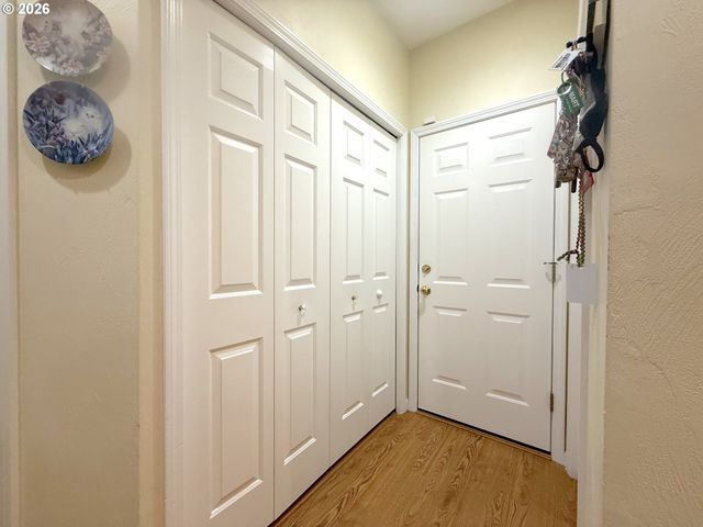 1505 CANAL St, Springfield, OR 97477