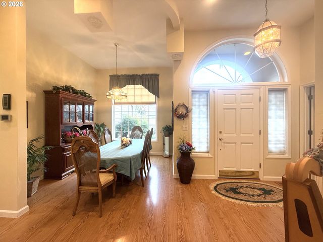 1505 CANAL St, Springfield, OR 97477