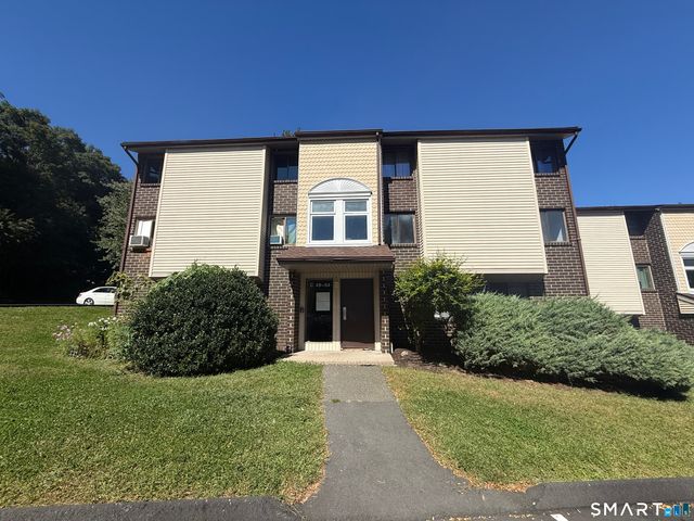 7 Padanaram Road C53, Danbury, CT 06811