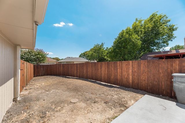 2404 Ridgestone Drive, Dallas, TX 75287