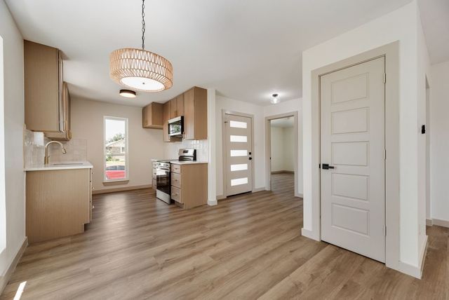 2404 Ridgestone Drive, Dallas, TX 75287