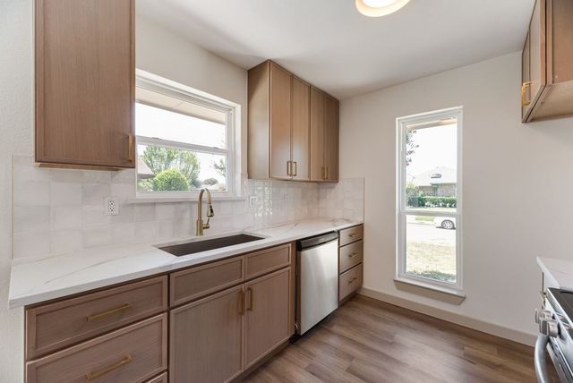 2404 Ridgestone Drive, Dallas, TX 75287
