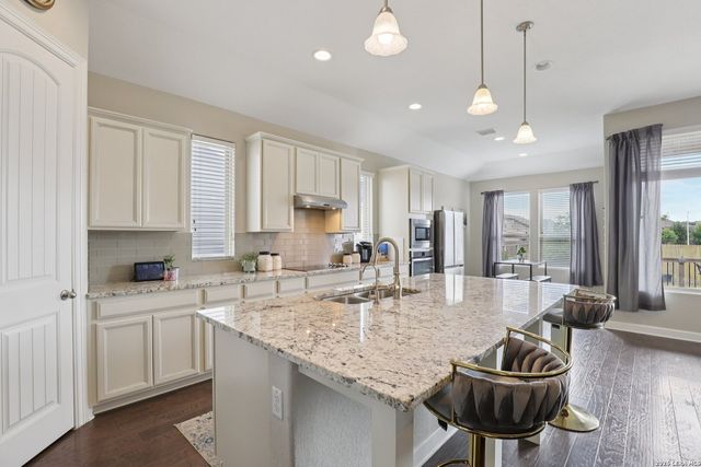 3113 Deer Hollow, New Braunfels, TX 78130
