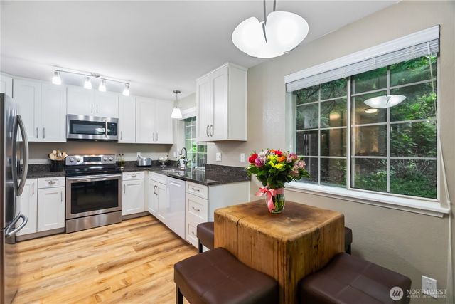 7812 Skansie Avenue, Gig Harbor, WA 98335