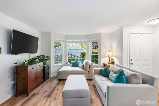 7812 Skansie Avenue, Gig Harbor, WA 98335