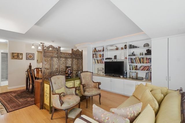 14 Concord Avenue 102, Cambridge, MA 02138