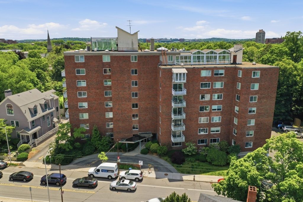 14 Concord Avenue 102, Cambridge, MA 02138
