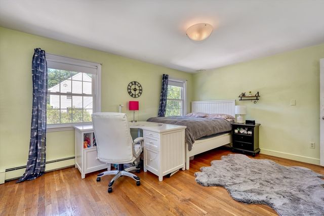 65 Sherburne Rd S, Lexington, MA 02421