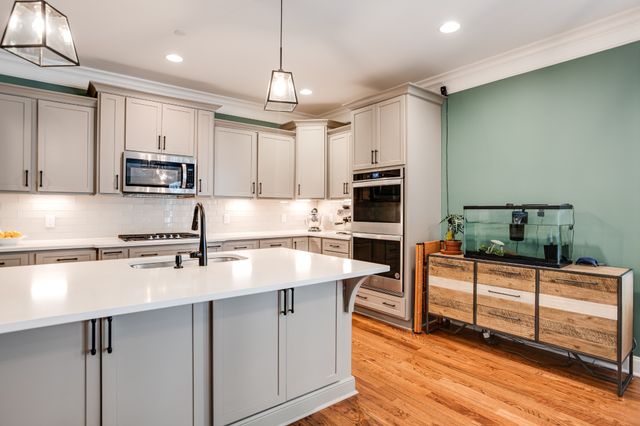 216 Kelbrook Dr, Nolensville, TN 37135