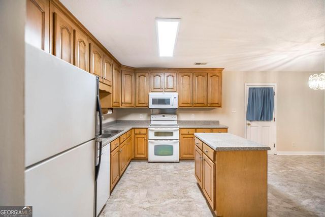 3378 S Walden Road, Macon, GA 31216