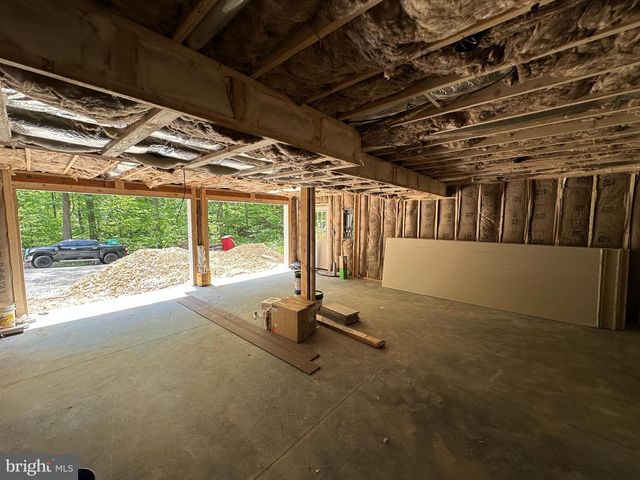 208 BEAVER TRL, Winchester, VA 22602