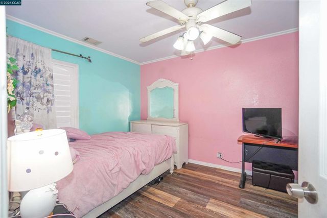 2614 2614 Manhattan Beach Blvd, Redondo Beach, CA 90278