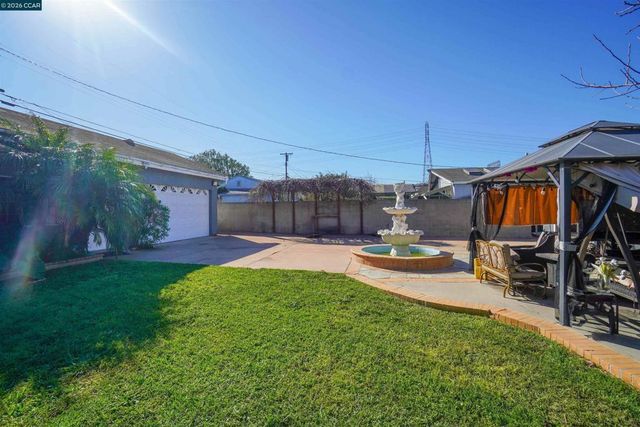 2614 2614 Manhattan Beach Blvd, Redondo Beach, CA 90278