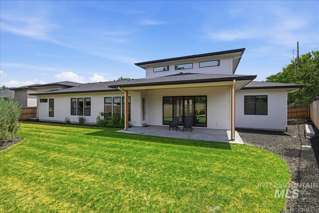 2601 S Greenwood Circle, Boise, ID 83706