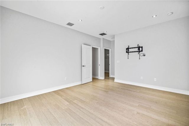 7841 Bristol CIR, Naples, FL 34120