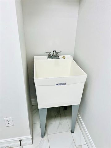 7841 Bristol CIR, Naples, FL 34120