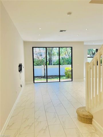 7841 Bristol CIR, Naples, FL 34120