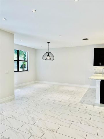 7841 Bristol CIR, Naples, FL 34120