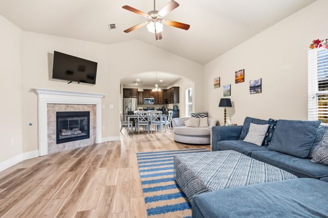 41 Dickens Drive, Freeport, FL 32439
