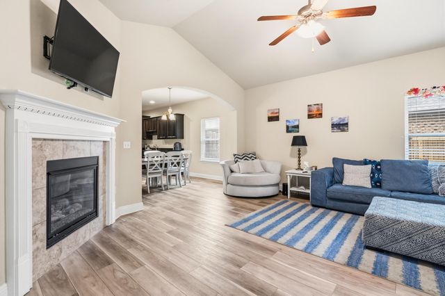 41 Dickens Drive, Freeport, FL 32439