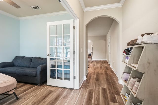 41 Dickens Drive, Freeport, FL 32439